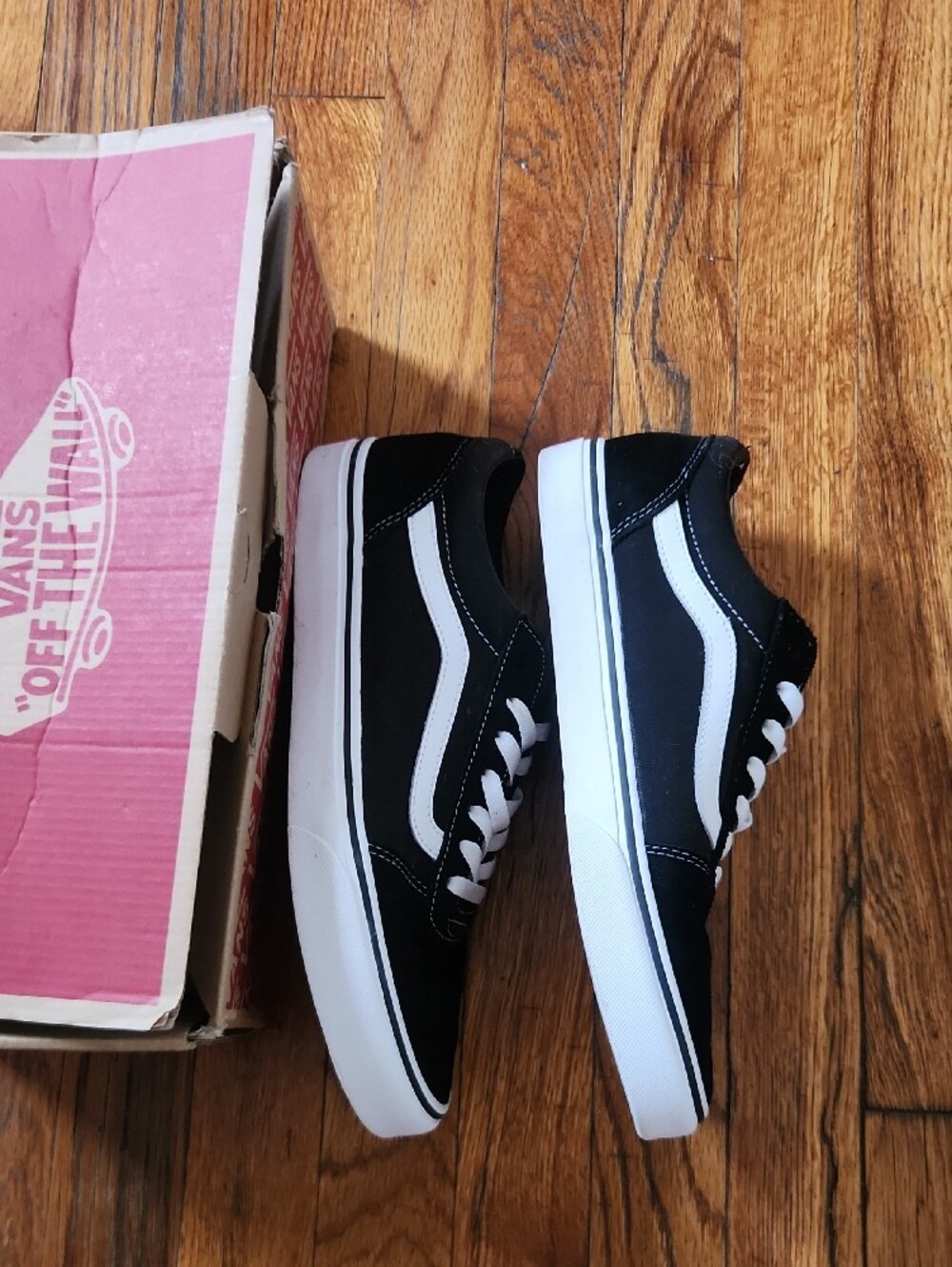 Vans Black and White Old Skool Low-Top Sneakers - Picture 2 of 4